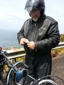 Gaffer-tape-by-the- sea. Dr. Gaffer-tape is in. Hmm... now... how to proceed?